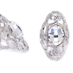 Rhodium plated Vintage Crystal Statement ring with Swarovski Crystal